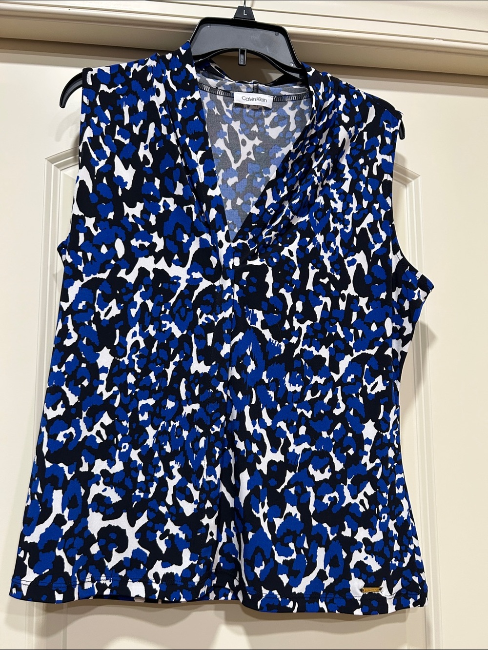 Calvin Klein Blue, Black & White Leopard-Print Sleeveless V-Neck Camisole